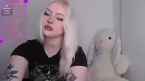 Chloe Levine online show from September 20, 1:30 am