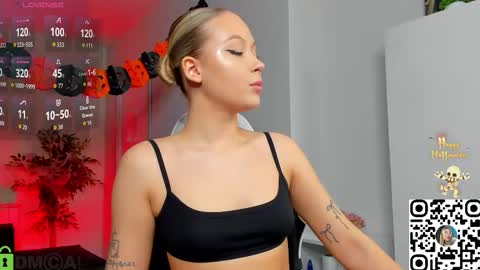 Chloe Lov GTM2 Mon Tue Thu Sat Sun 0400am - 1030m online show from October 31, 1:50 am