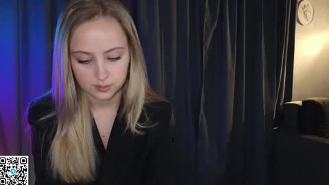  Chloe  online show from September 26, 6:49 pm