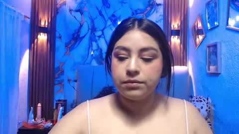 chloe_smith5 online show from March 7, 1:44 pm