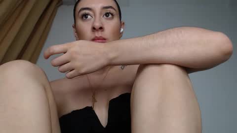 Chloe  online show from October 8, 1:13 am