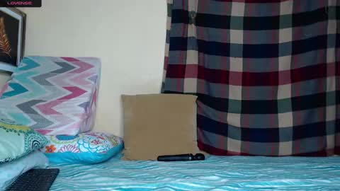 Snapshot of chloe_vahos chatting on February 18, 7:30 pm Chloe online show from February 18, 7:30 pm