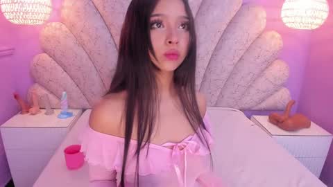   online show from February 25, 7:38 pm