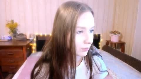 chloe wifey online show from March 12, 5:00 am