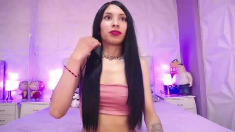 Chloe online show from September 23, 1:05 pm