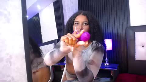 chloee_hs online show from January 28, 7:11 am