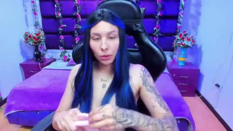 ChloeeThompson online show from March 6, 3:13 am