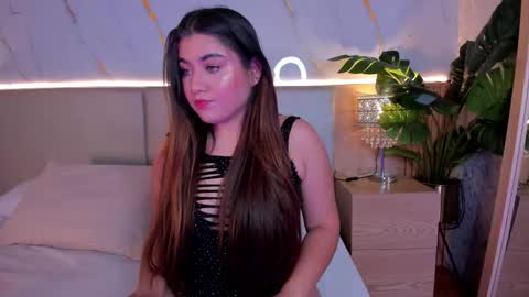 Chloee online show from October 6, 12:45 pm