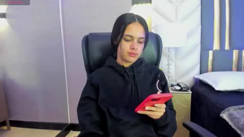  Chloe Harper  online show from February 3, 11:36 am