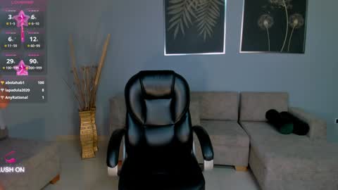 Chloe  OF chloemanson online show from December 30, 11:49 pm