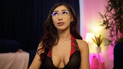 Chloe online show from September 11, 6:14 am