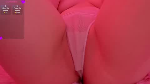 chloeminn online show from November 18, 1:25 pm