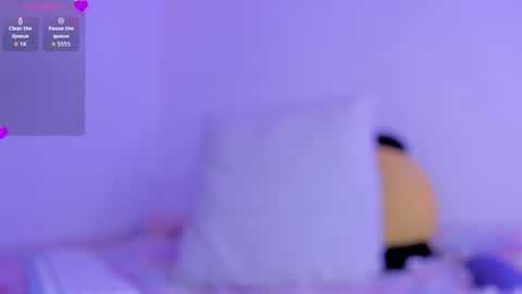 chloeminn online show from November 19, 1:32 pm