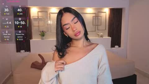 Chloe Moon online show from October 17, 12:20 pm