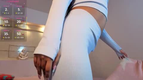 Snapshot of chloemoon9 chatting on September 11, 12:17 pm Chloe Moon online show from September 11, 12:17 pm