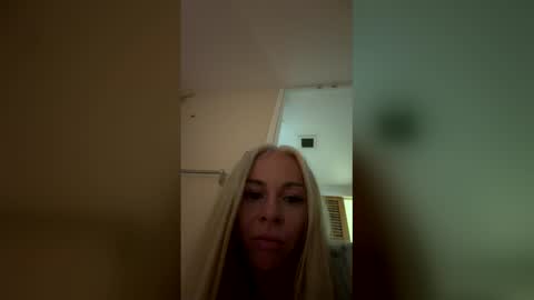 chloeparkland online show from April 2, 8:21 am