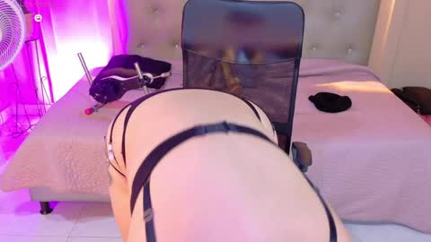 Chloe rosse online show from April 21, 1:42 am
