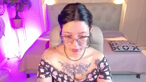 Snapshot of chloerossee chatting on September 17, 1:31 am Chloe rosse online show from September 17, 1:31 am
