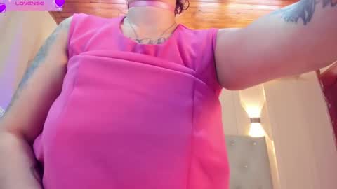 Snapshot of chloerossee chatting on February 22, 1:22 am Chloe rosse online show from February 22, 1:22 am