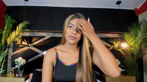 CHLOE  online show from March 11, 9:04 pm