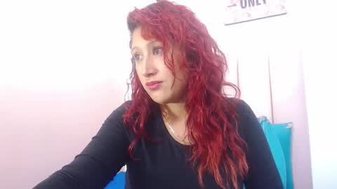 chloewild707rs online show from November 4, 4:14 am