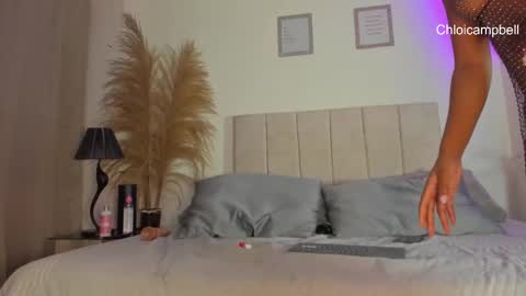 Snapshot of chloicampbell chatting on January 12, 4:42 am Chloe Campbell online show from January 12, 4:42 am