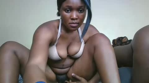 Snapshot of choco_baeb chatting on February 13, 9:39 pm nei online show from February 13, 9:39 pm