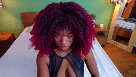 Camila Love online show from October 31, 1:55 pm