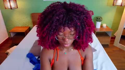 Camila Love online show from October 2, 1:43 pm