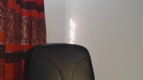 choco_petitqueen online show from December 20, 9:00 am