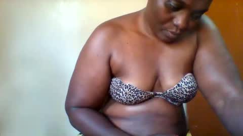 chocobabe002 online show from October 9, 8:20 am