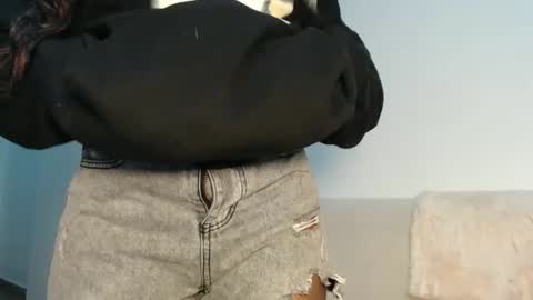 Lofti online show from February 11, 8:12 pm