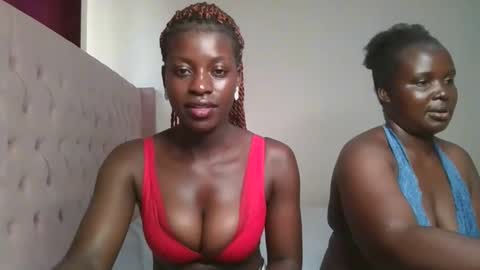 Snapshot of chocolate_iva chatting on September 9, 1:44 pm Iva online show from September 9, 1:44 pm