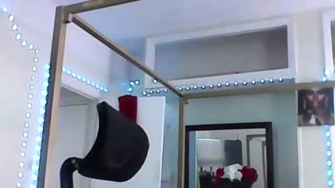 chocolatedrop_ online show from May 10, 2:34 pm