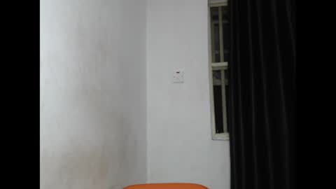 Snapshot of chocoslut20 chatting on February 27, 2:25 am chocoslut20 online show from February 27, 2:25 am