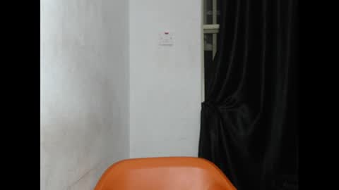 Snapshot of chocoslut20 chatting on February 23, 10:42 pm chocoslut20 online show from February 23, 10:42 pm
