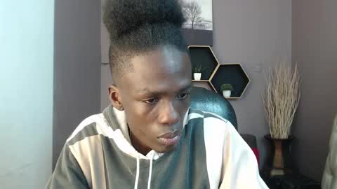Snapshot of chombo_ath chatting on February 3, 11:20 am Chombo online show from February 3, 11:20 am