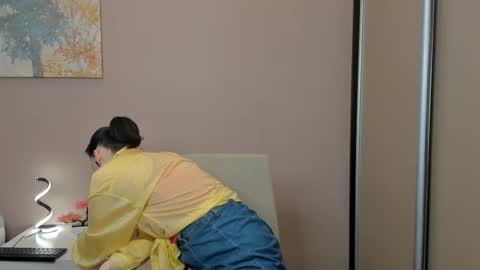 Cassandra online show from March 26, 4:18 am