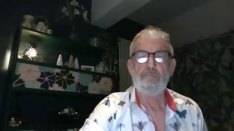 chris1404 online show from December 22, 1:12 am