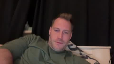 Chris online show from January 2, 6:01 pm