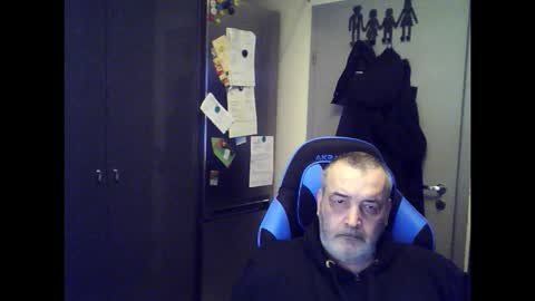 Chris online show from March 8, 2:15 am