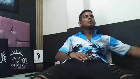 chris_dick23 online show from March 5, 3:08 am