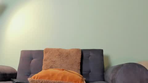 Chriz online show from February 27, 2:57 am