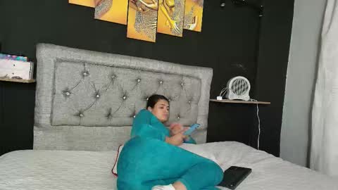 Yarixa online show from September 19, 2:37 am