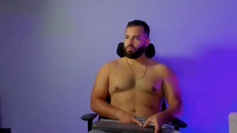 Chris Varden online show from December 22, 7:09 pm