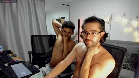 Snapshot of chrisandrew_ chatting on February 22, 12:38 am Im Chirs IM MODEL INDEPENDT online show from February 22, 12:38 am