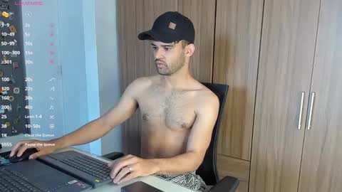 Snapshot of chrisandrew_ chatting on January 15, 3:39 pm Im Chirs IM MODEL INDEPENDT online show from January 15, 3:39 pm