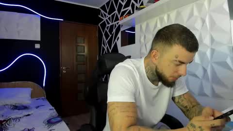 Chris Jordan online show from October 11, 8:19 am