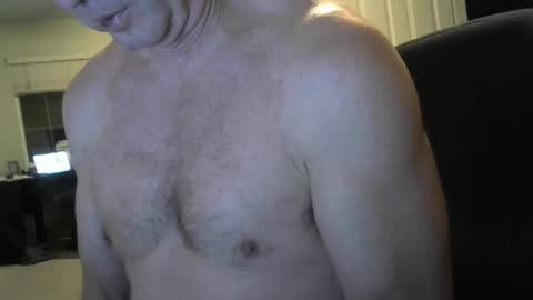 chrismas1 online show from February 20, 4:39 am