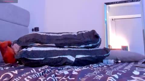 chrismorgan24 online show from December 19, 1:45 am